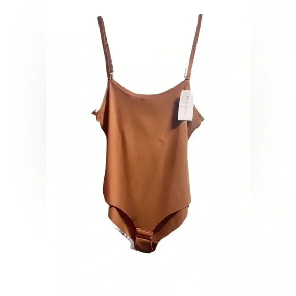 NWT Nubian skin seamless lightweight spaghetti cafe au lait naked bodysuit S - Picture 3 of 3